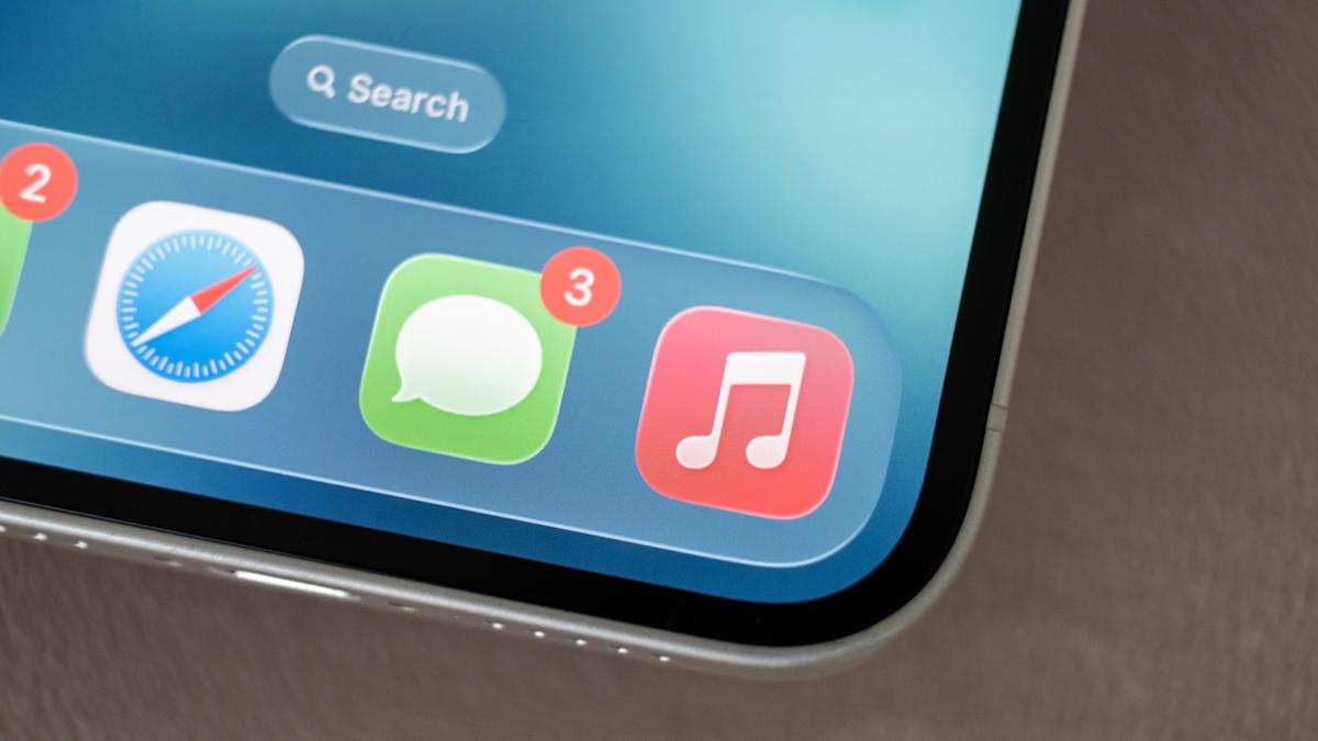 iOS 26.4 Lands: Playlist Playground, iCloud Web Search and a Flush of Security Fixes