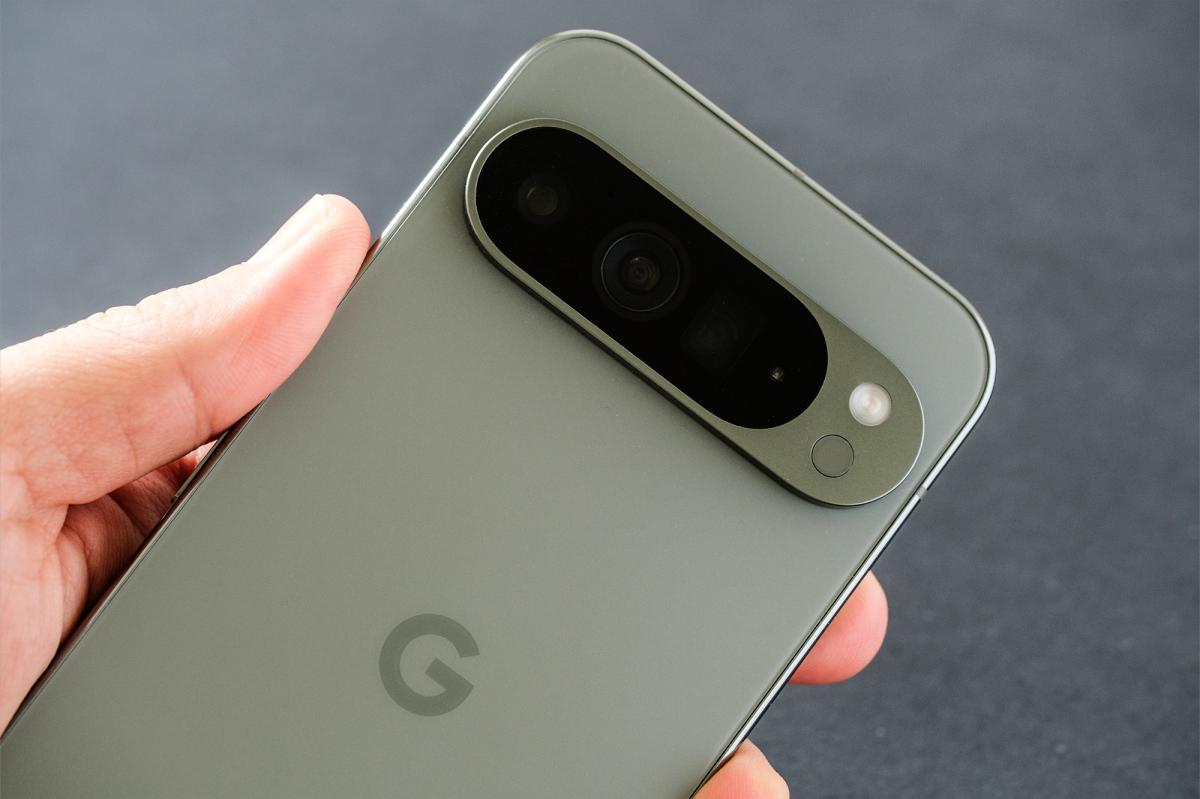 Pixels Losing Power: Widespread Battery Drain Hits Phones After April Update