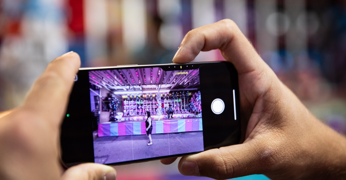 iOS 27 leaks point to a truly customizable Camera and a ChatGPT-like Siri