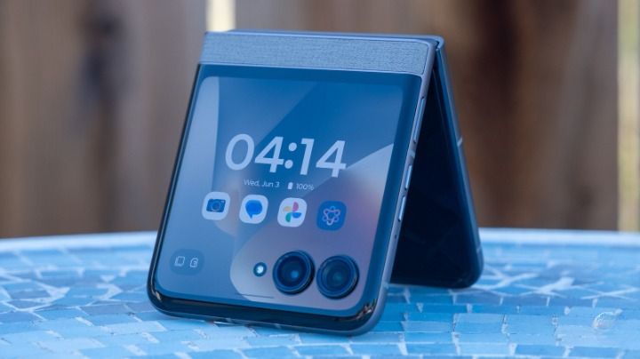 Motorola’s Razr Fold makes a strong case for big-screen foldables — if you can live with the price