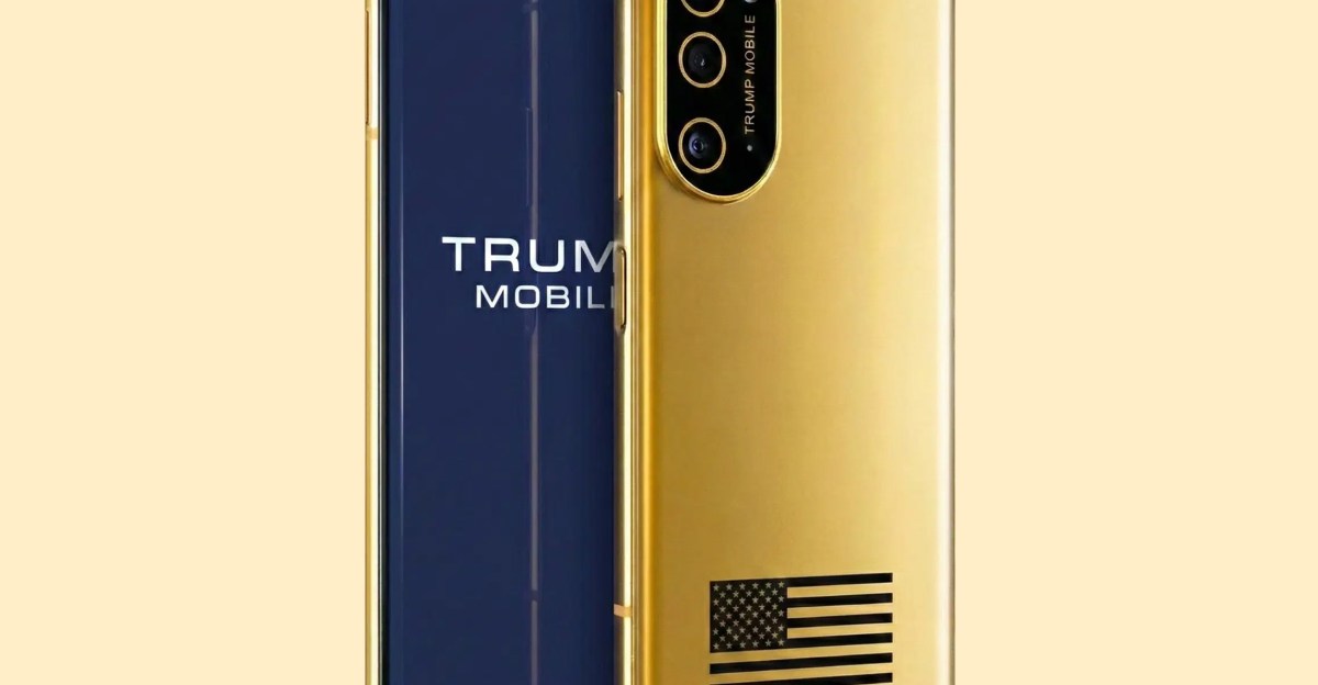 The Trump T1 phone teardown leaves little doubt: it’s basically an HTC U24 Pro in gold