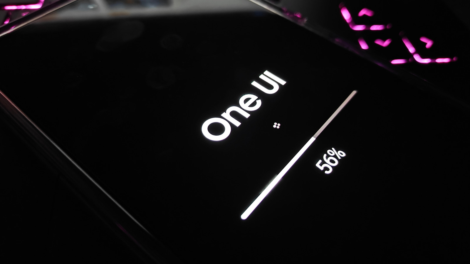 Samsung’s One UI 9 finally adds a network speed meter to the status bar