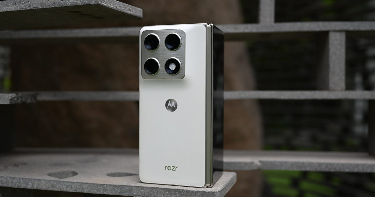Motorola’s Razr 2026 lineup is trying to do two very different jobs at once