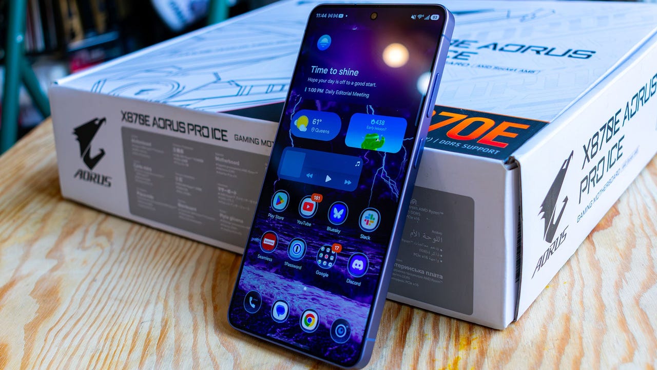 Samsung Galaxy S26 Ultra: Safe Upgrade, Smart Privacy, Spotty Hype