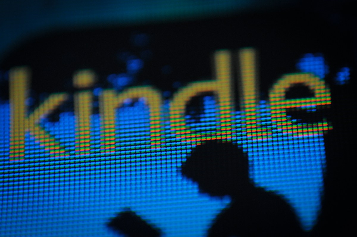 Amazon will cut Kindle Store access for pre‑2013 Kindles on May 20 — what that actually means