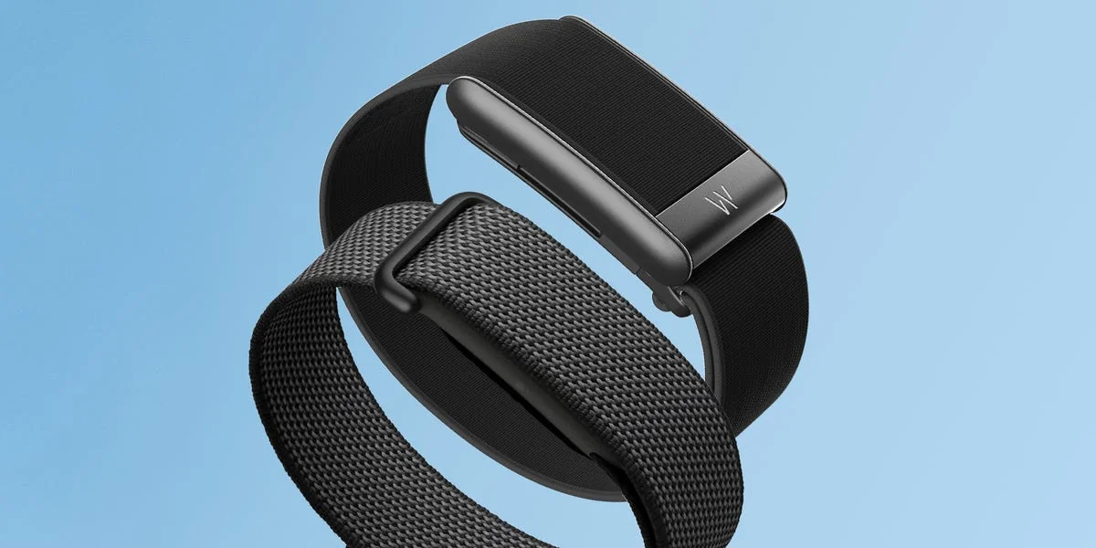 Fitbit Air: a tiny, screenless tracker that trades distractions for chatty AI